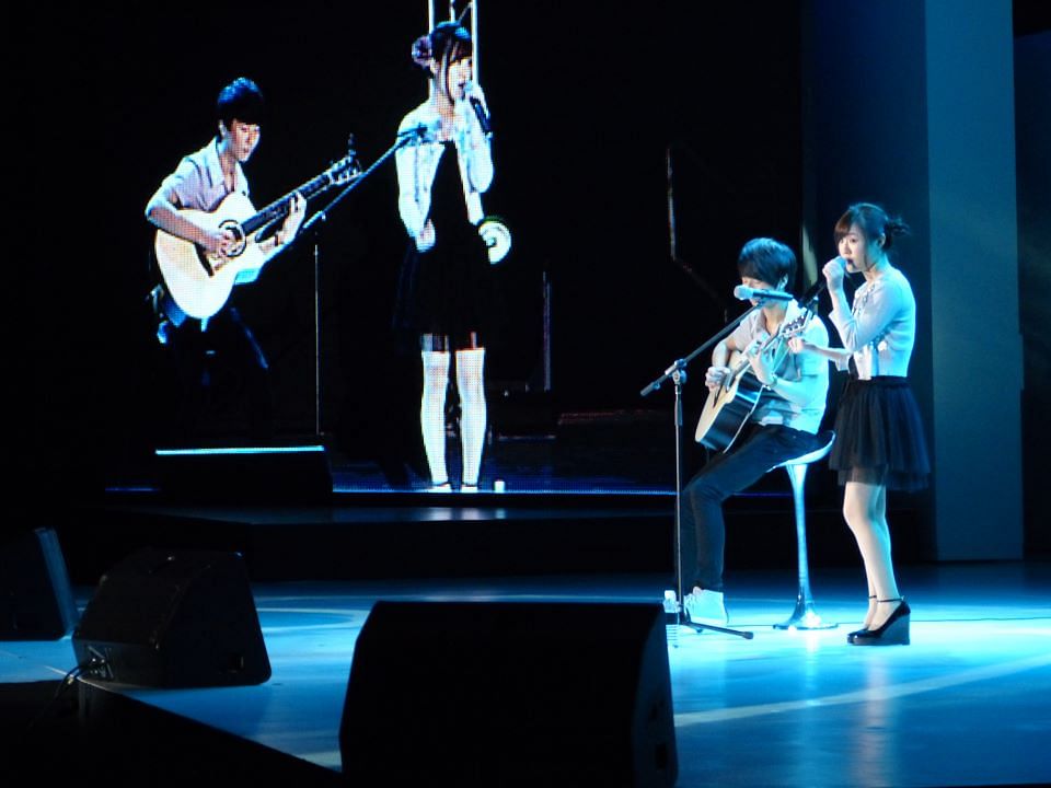 Megan Lee and Sungha Jung live
